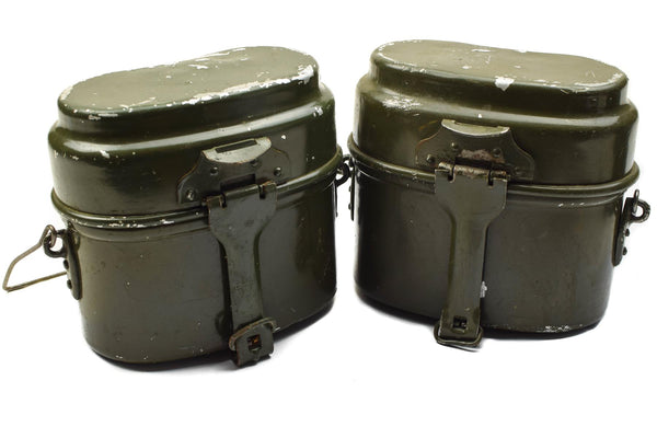 Véritable gamelle de l'armée hongroise. Lot de 2 casseroles militaires en aluminium