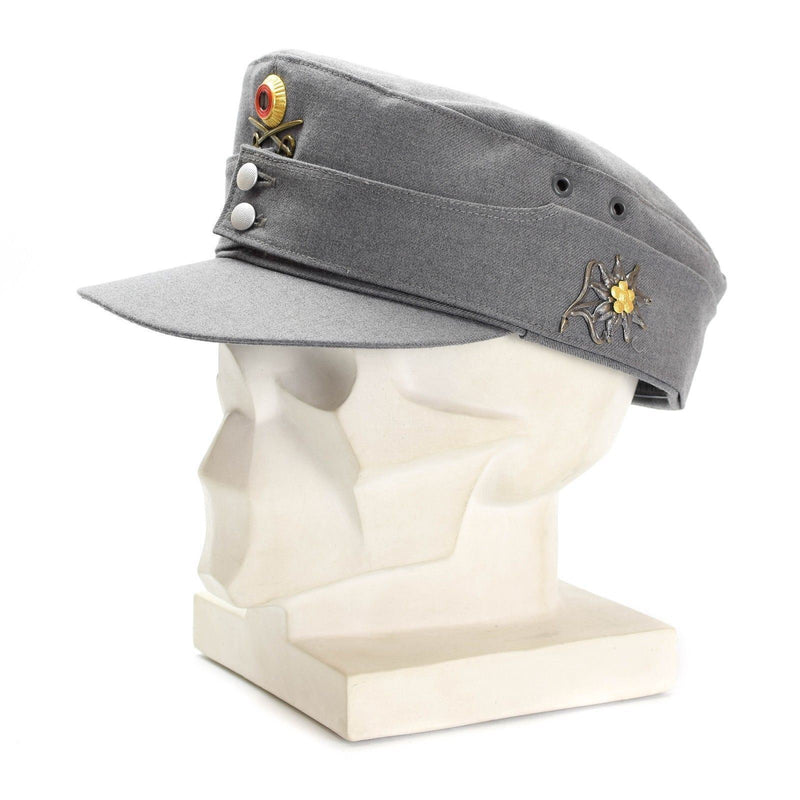 Casquette militaire de montagne originale de l'armée allemande Gebigsjäger grise avec badge à fleurs