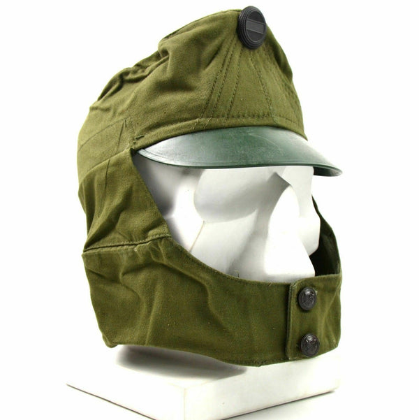 Véritable insigne de casquette militaire de l'armée hongroise à visière