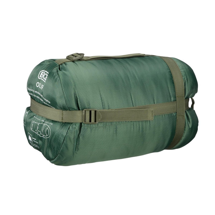 Compact vert BCB Le sac de couchage d'été Olif 5 en sac de compression, résistant à l'eau et respirant pour le camping.