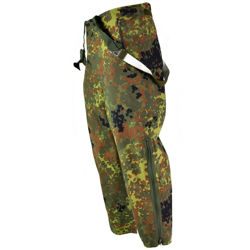 Pantalon de pluie original de l'armée allemande GoreTex Bib n Brace Flecktarn