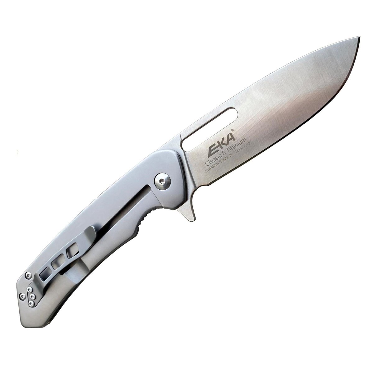 EKA Brand Swedish Classic 8 couteau de poche manche en titane lame en acier inoxydable 57 HRC
