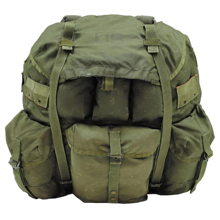 Véritable sac à dos militaire américain vintage étanche de 50 L de type ALICE avec plusieurs pochettes et bretelles réglables pour le camping.