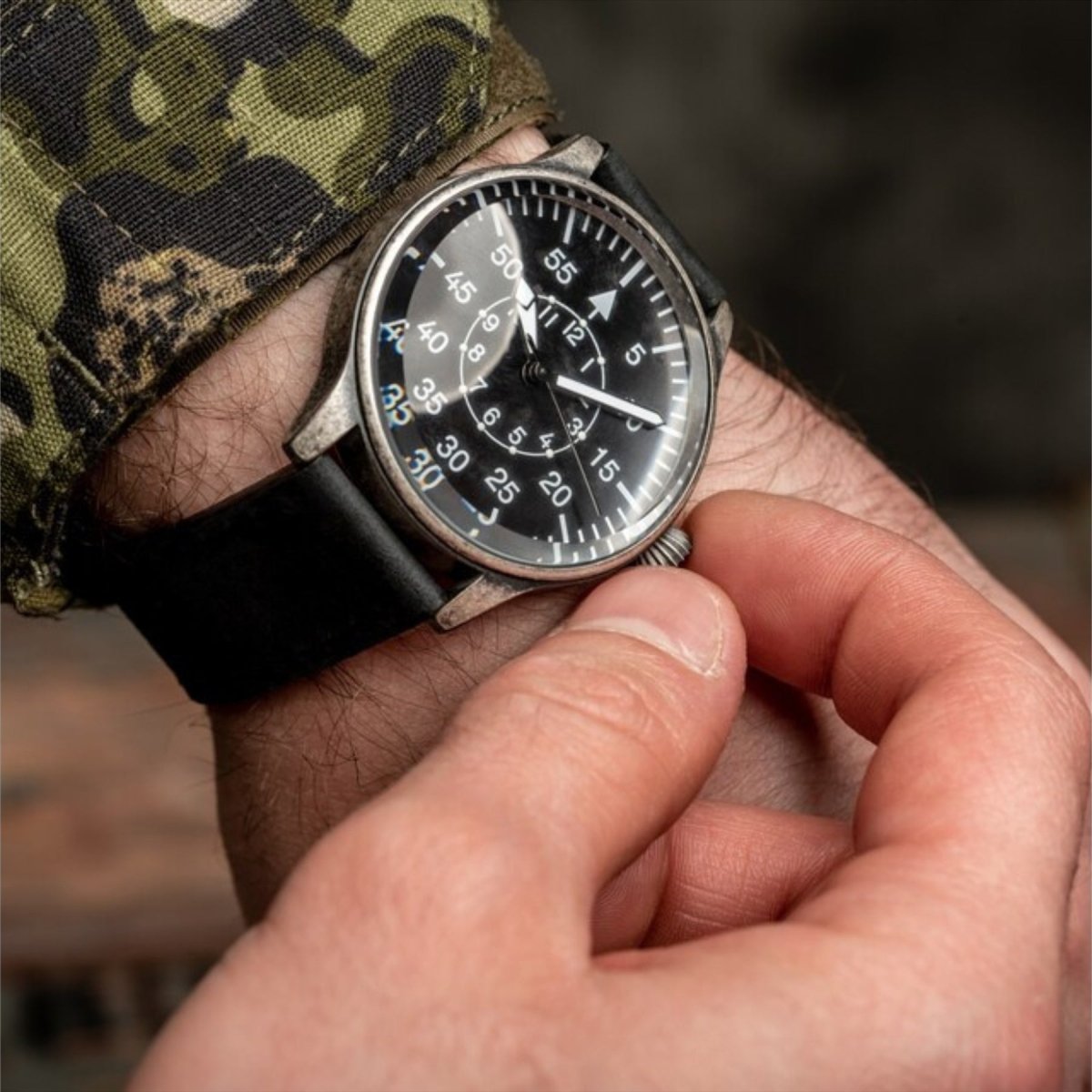 MIL-TEC Retro Pilot Watch Quartz Mechanism Natural Leather Bracelet Black