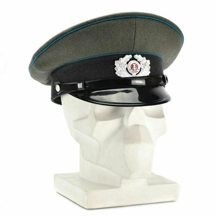 Casquette à visière originale de l'armée NVA de l'Allemagne de l'Est Chapeau à visière militaire des forces aériennes NOUVEAU - GoMilitar