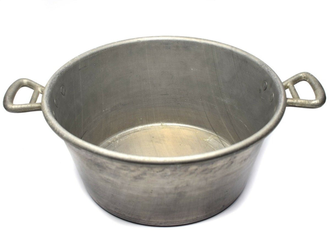 Original French Army Large cooking pot. Aluminium military mess tin pot pan