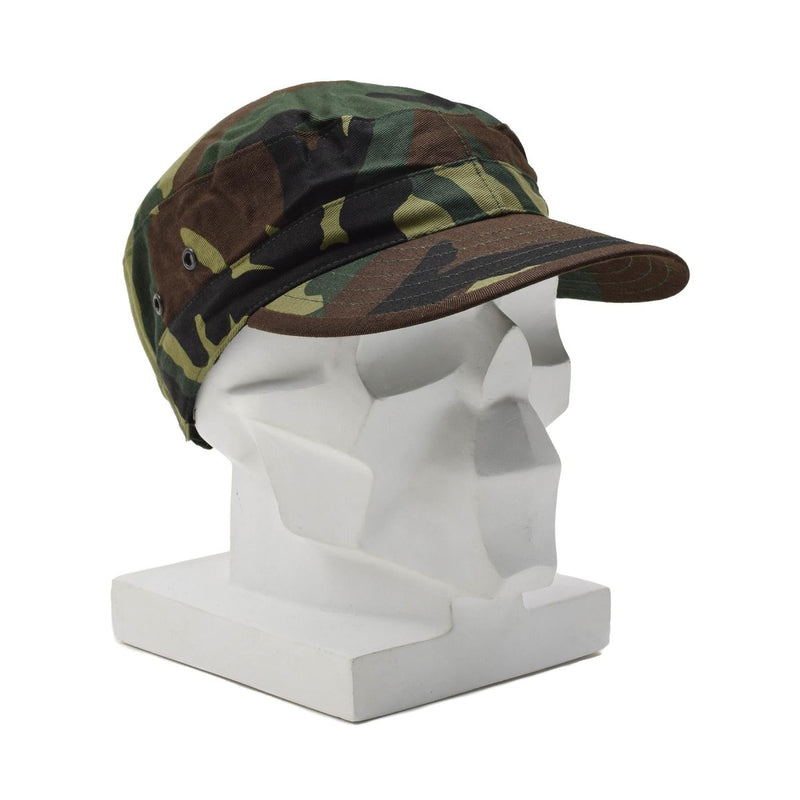 Casquette de combat militaire italienne originale avec œillets de ventilation camouflage Woodland