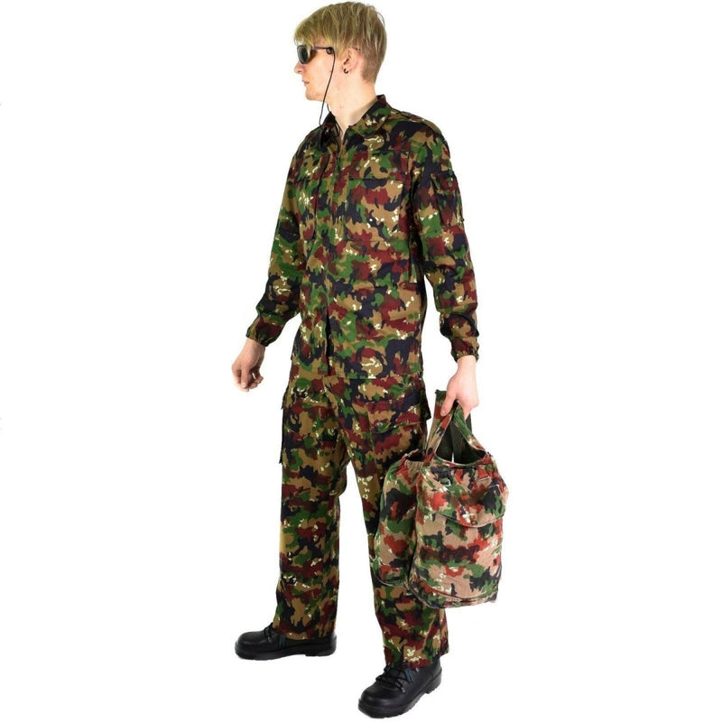 Pantalon de combat original de l'armée suisse M83 Alpenflage Camo field trousers NEUF