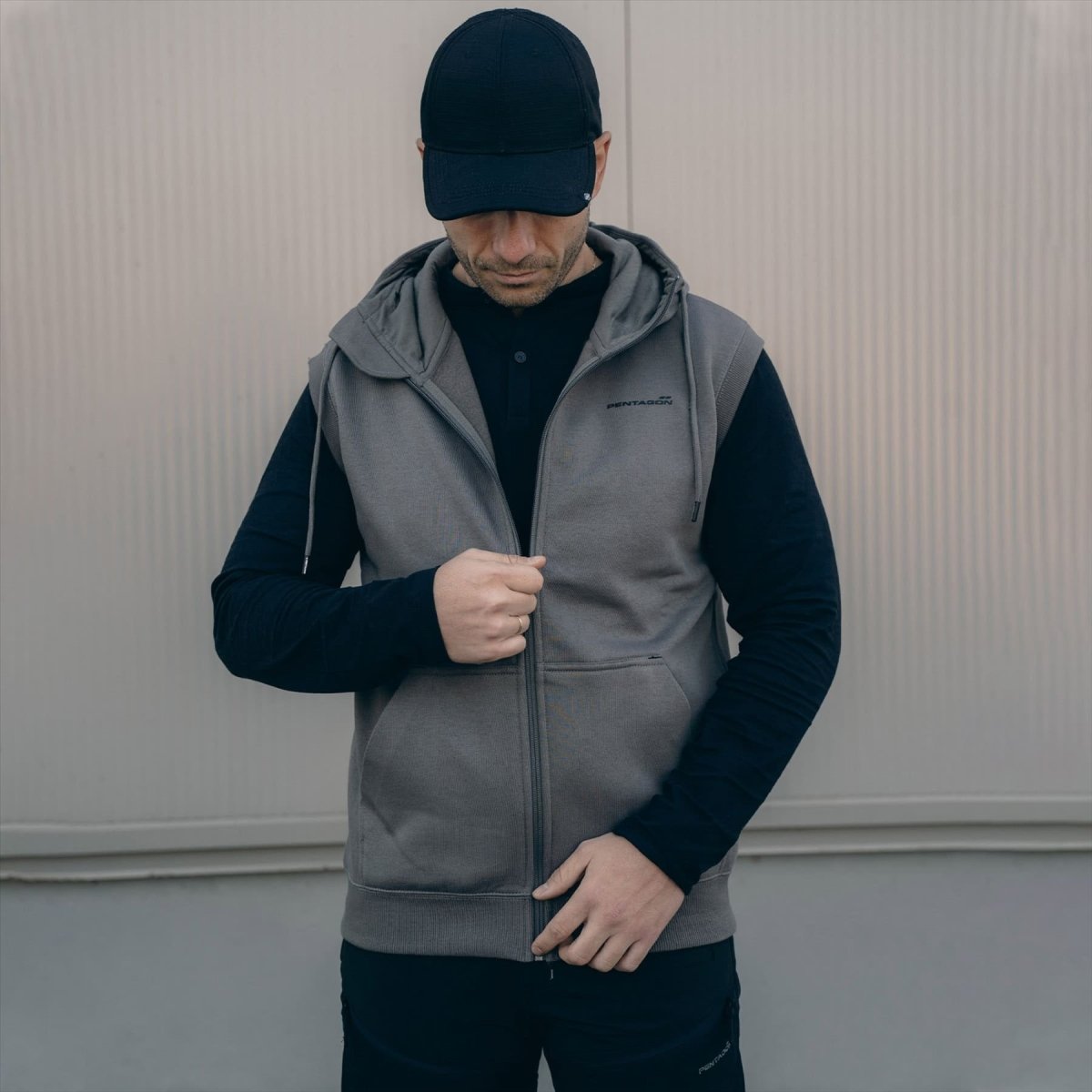PENTAGON Thespis Sleeveless Sweater YKK® Zipper Seamless Laser Bonded Pockets