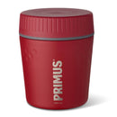 Red Primus Trailbreak vacuum insulated jug with screw-on lid for camping and outdoor heat retention of meals and drinks.